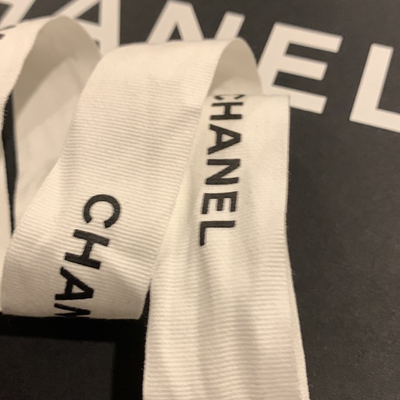 Chanel white ribbon - Picture 5 of 5